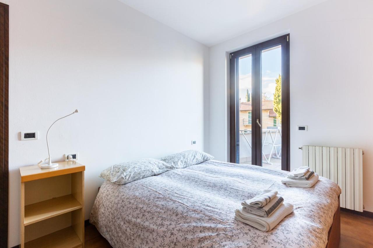 Mysa Properties - Casa Chicca, Flat With Lake View Terrace ペルレード エクステリア 写真